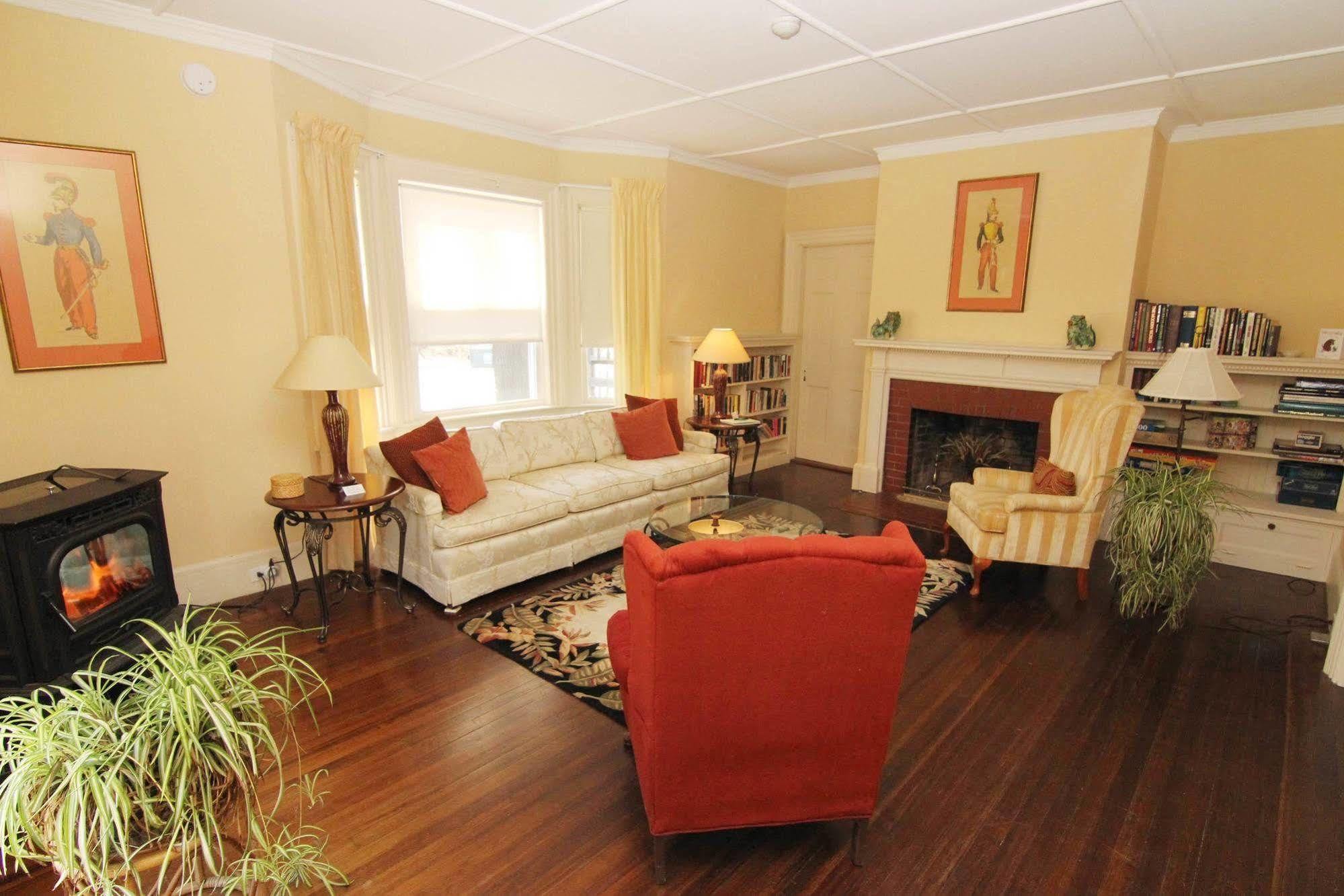 White Horse Inn Pittsfield Luaran gambar